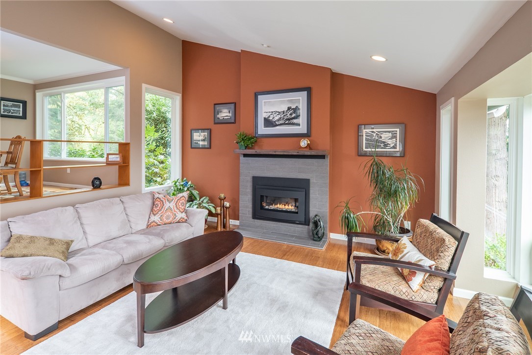 321 221st Street Southeast Bothell, WA 98021 - Photo 5 of 25