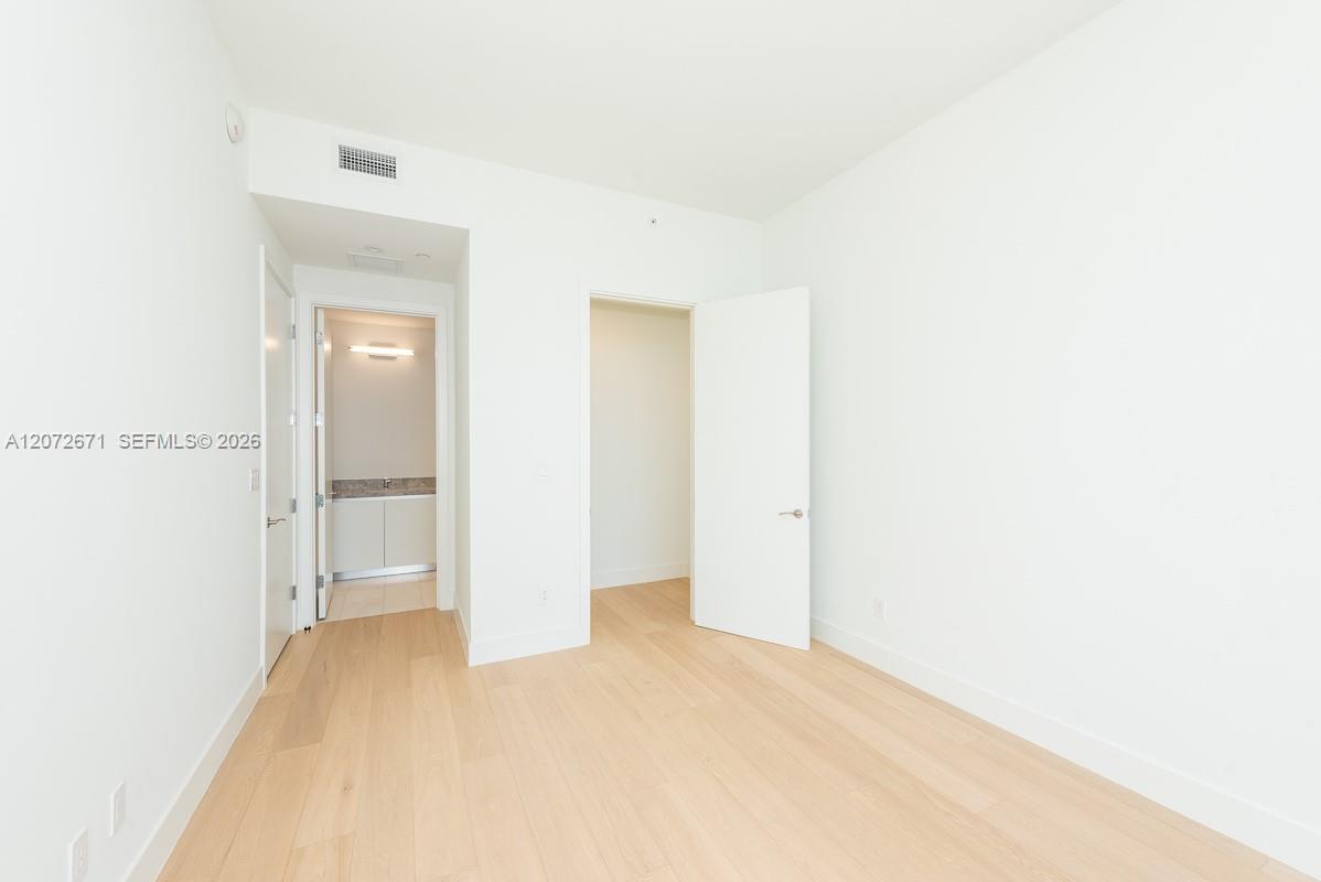 175 Southeast 25th Road, Unit 3504 Miami, FL 33129 - Photo 19 of 43 Gallery Image 19