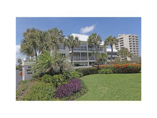 325 South Beach Road, Unit 104 Tequesta, FL 33469 - Photo 1 of 16 Primary Photo