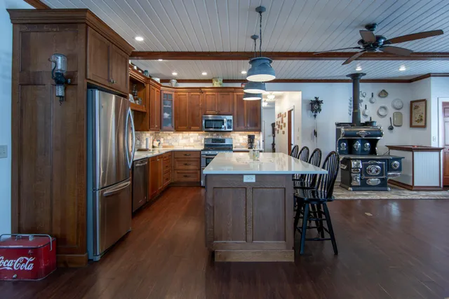 $749,900 | 33896 County 21, Browerville, MN 56438