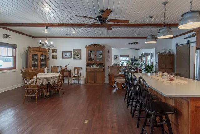 $749,900 | 33896 County 21, Browerville, MN 56438