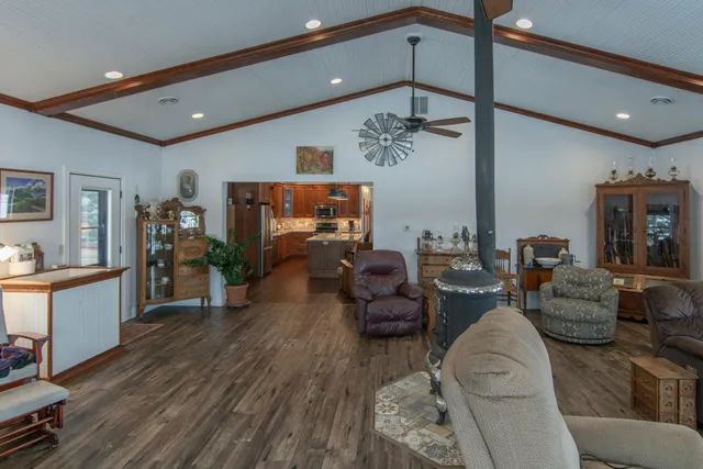 $749,900 | 33896 County 21, Browerville, MN 56438