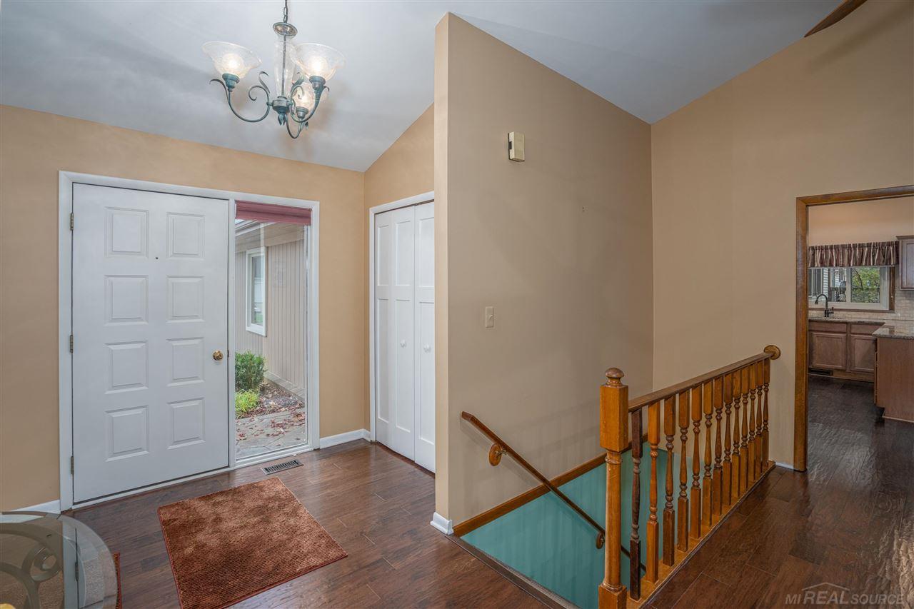 1772 North Fairview Lane Rochester Hills, MI 48306 - Photo 5 of 36