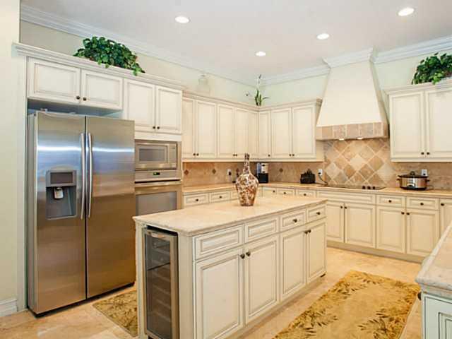 4563 Southwest Rivers End Way Palm City, FL 34990 - Photo 12 of 20 Rivers end Kitchen close up