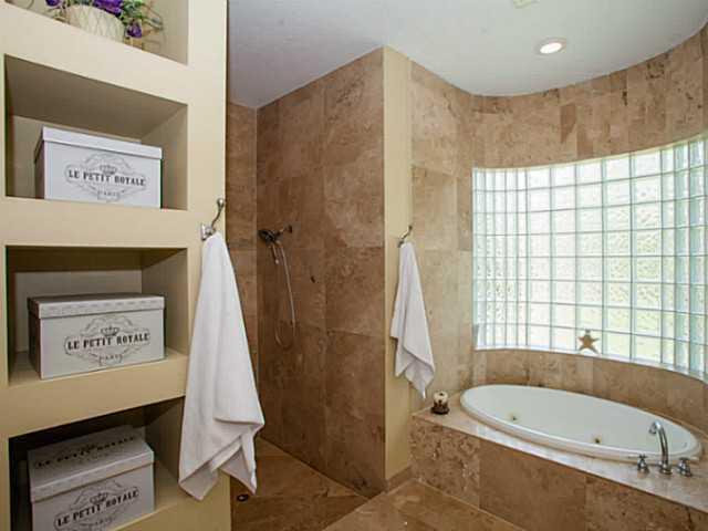 4563 Southwest Rivers End Way Palm City, FL 34990 - Photo 9 of 20 Rivers end M bath 2