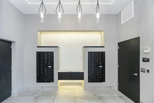 a view of entryway with a flower pot