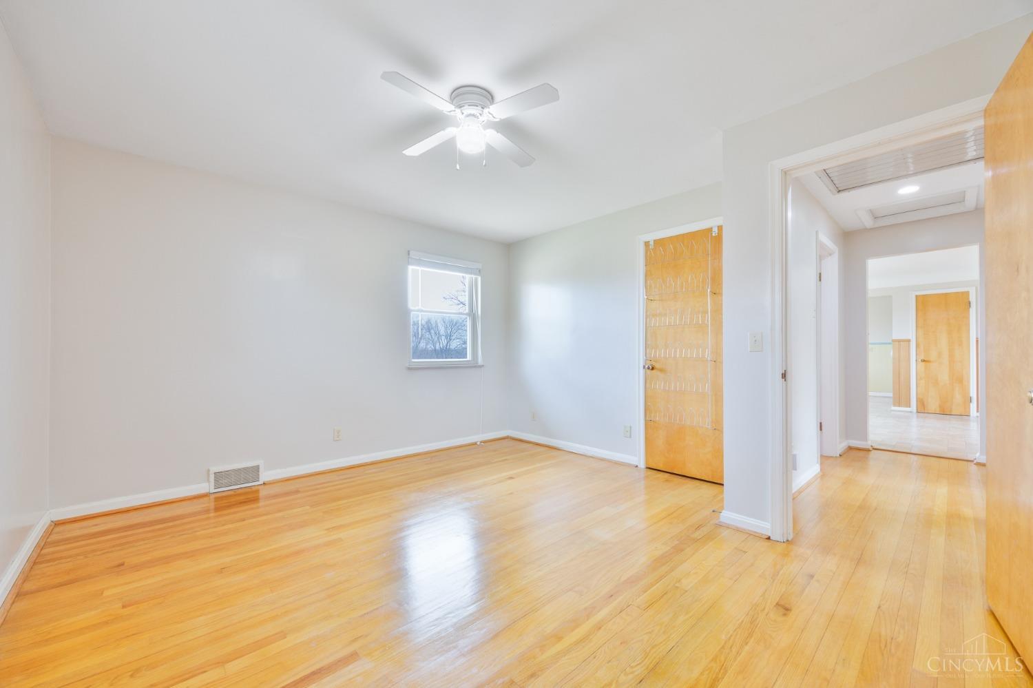 8382 Cheviot Road Cincinnati, OH 45239 - Photo 22 of 40 Gallery Image 22