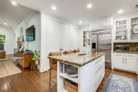 $975,000 | 7138 Westbrook Lane, Dallas, TX 75214
