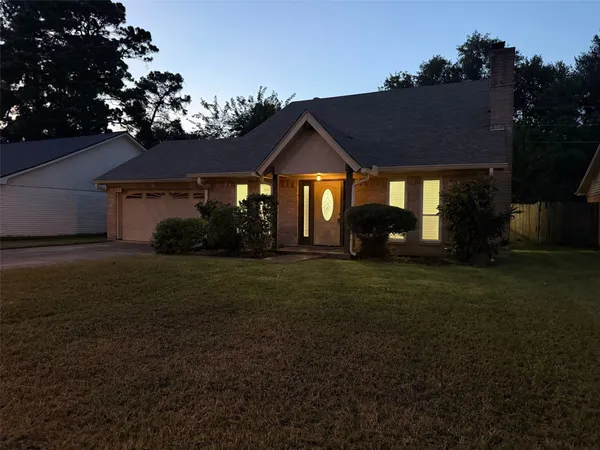 $2,700 | 9626 Magnolia Ridge Drive, Houston, TX 77070