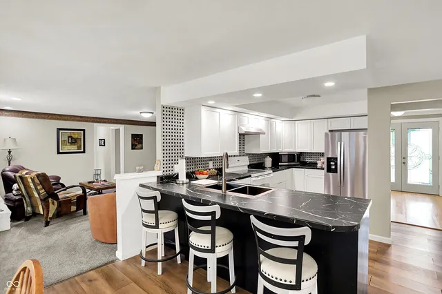 $1,850,000 | 432 500 North, Anderson, IN 46012