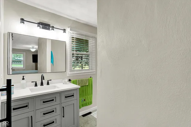 $1,850,000 | 432 500 North, Anderson, IN 46012