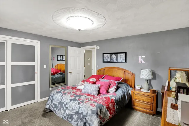 $1,850,000 | 432 500 North, Anderson, IN 46012