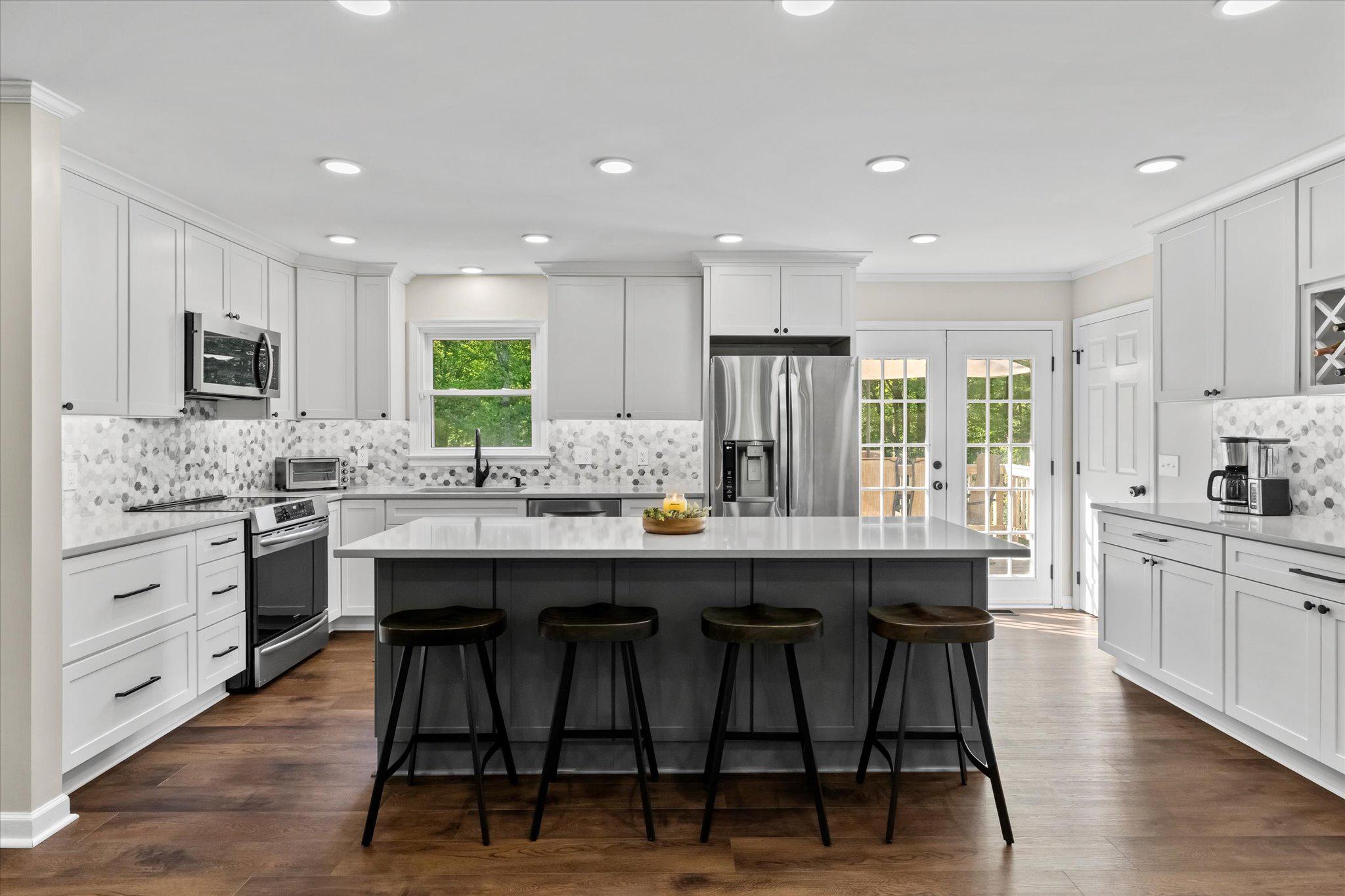 230 Richards Ferry Road Fredericksburg, VA 22406 - Photo 23 of 96 Quartz countertops