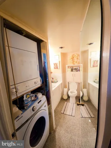 a view of utility room