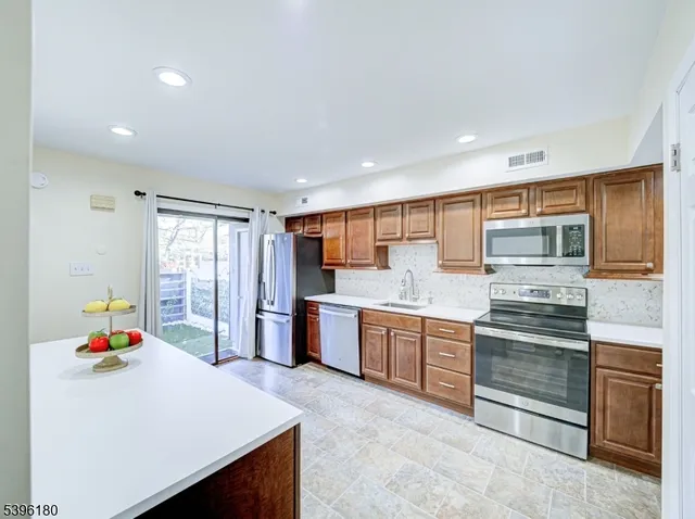 $439,000 | 277 Gemini Drive, Unit 1B, Hillsborough, NJ 08844