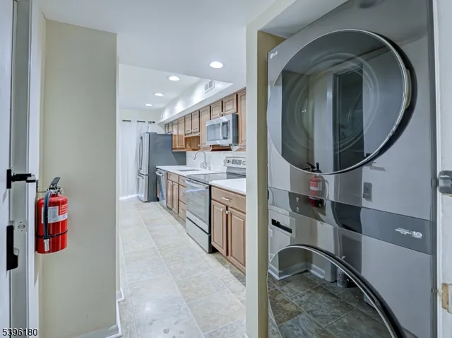 $439,000 | 277 Gemini Drive, Unit 1B, Hillsborough, NJ 08844