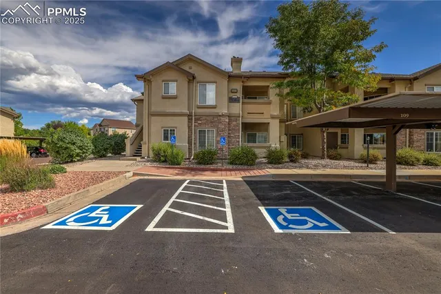 $290,000 | 7084 Ash Creek Heights, Unit 201, Colorado Springs, CO 80922