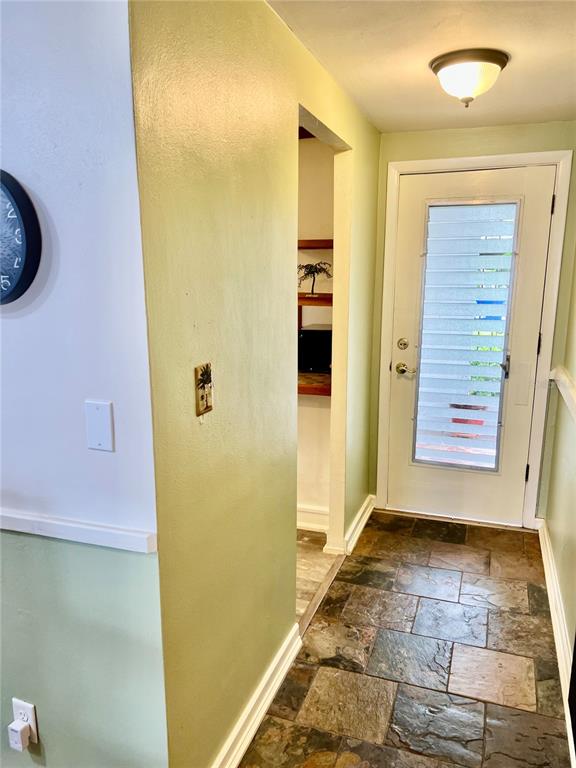4231 Tamargo Drive, Unit 3 New Port Richey, FL 34652 - Photo 8 of 47 a view of a bathroom with a tub