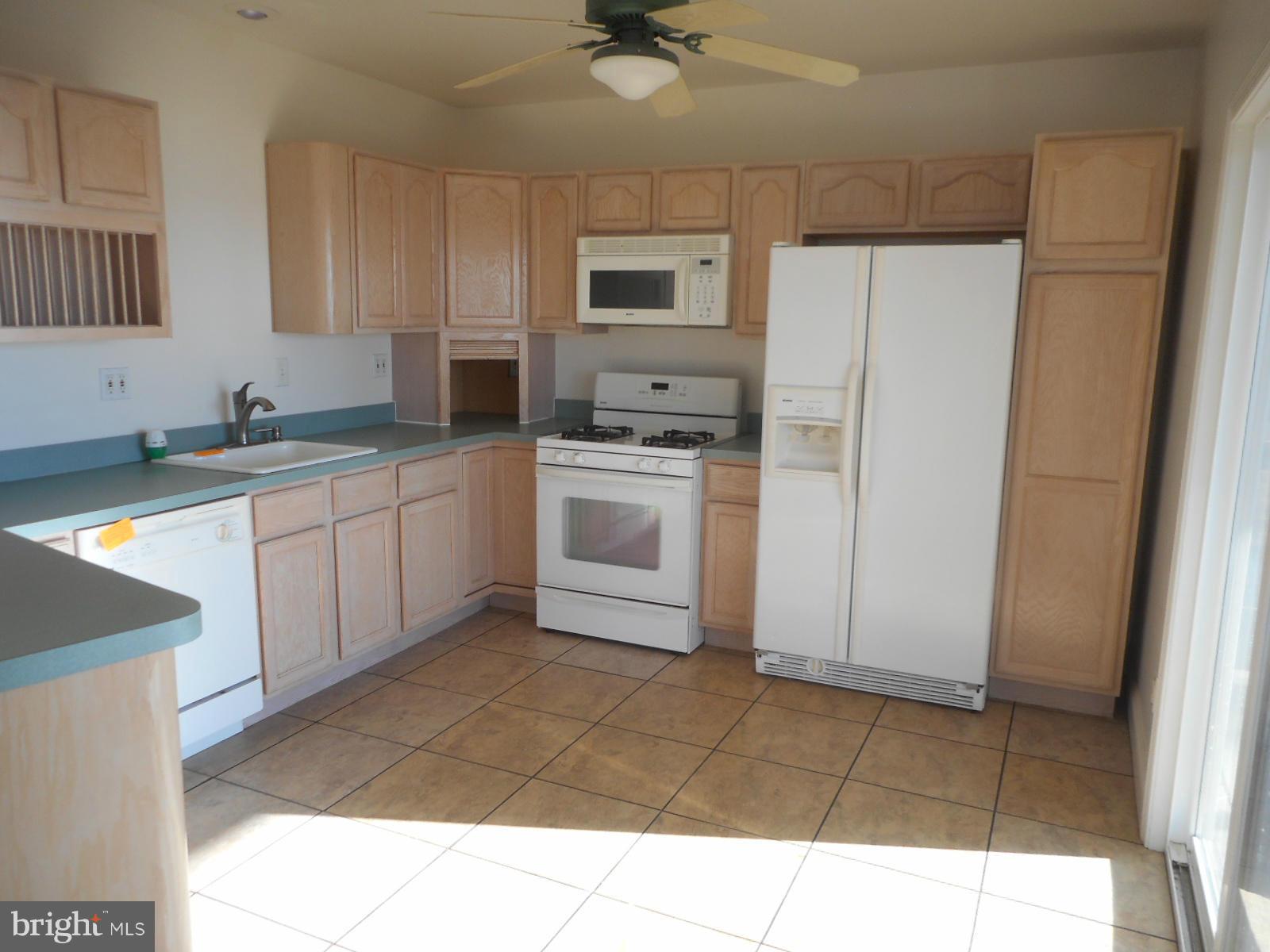 4308 Bay Shore Road Taylors Island, MD 21669 - Photo 3 of 15 Kitchen