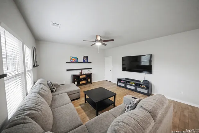 $2,195 | 3083 Mondavi Crest, Schertz, TX 78154