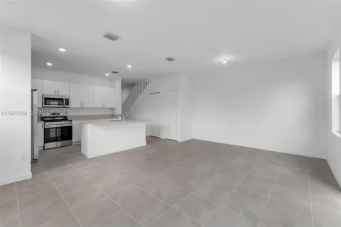 $385,000 | 191 Southeast 11th Avenue, Florida City, FL 33034