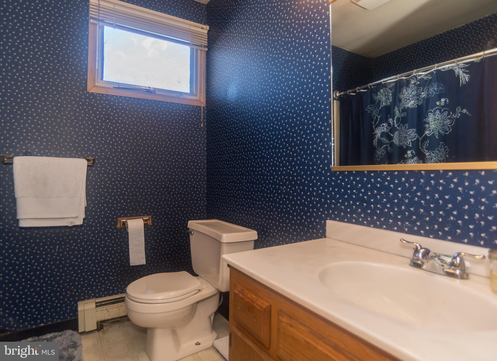 800 Point Street Bristol, PA 19007 - Photo 20 of 25 Hallway Full Bathroom
