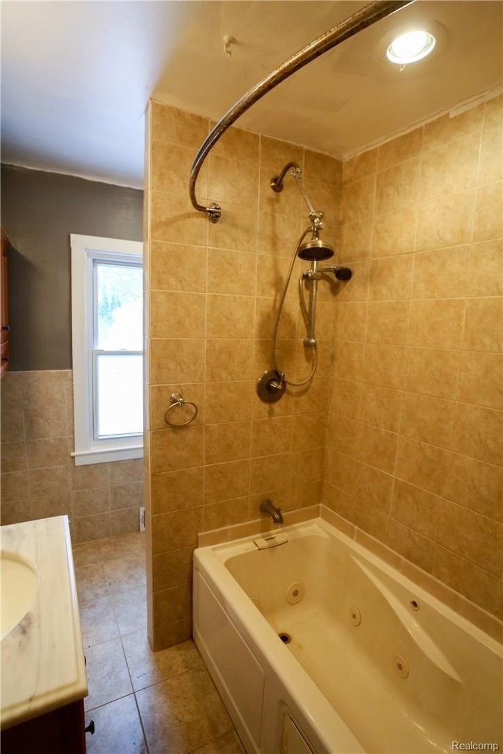 232 Fairgrove Street Romeo, MI 48065 - Photo 10 of 21 IMG_10.jpg
