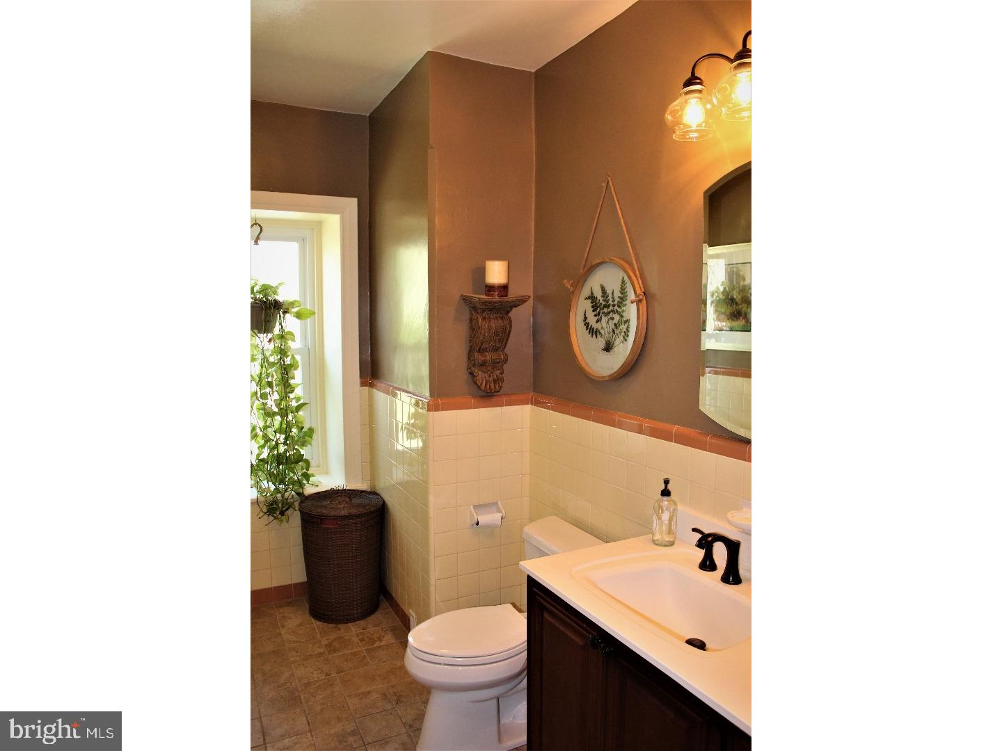 210 West Waverly Road Glenside, PA 19038 - Photo 22 of 24 Bathroom