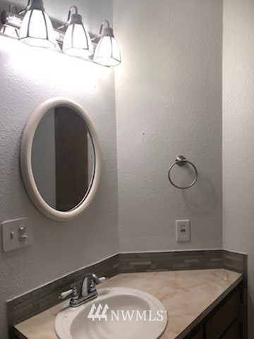 1541 Sheridan Road, Unit B1 Bremerton, WA 98310 - Photo 13 of 22 Gallery Image 13