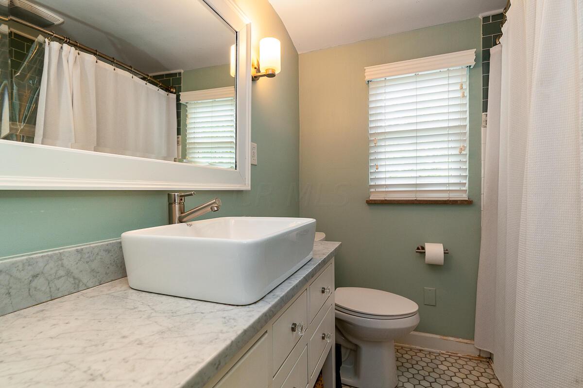 2561 Camden Road Columbus, OH 43221 - Photo 28 of 41 2561_Camden_Rd_40_of_44_-2