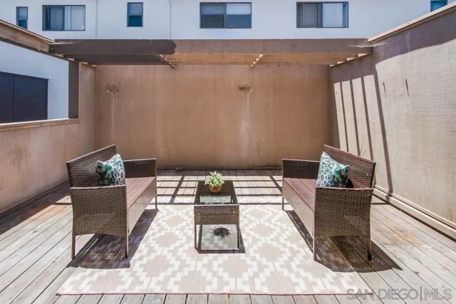 a view of bathroom with a potted plant