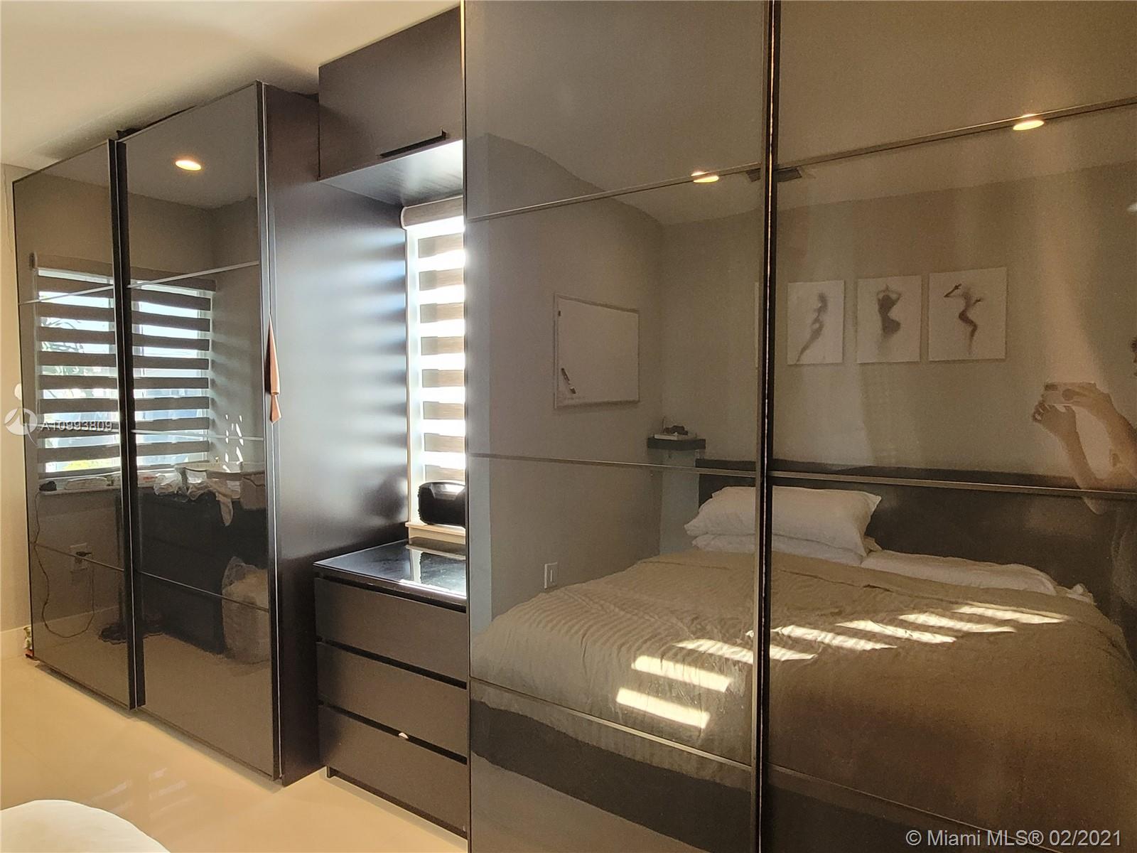 7575 Southwest 30th Terrace Miami, FL 33155 - Photo 3 of 11 Gallery Image 3