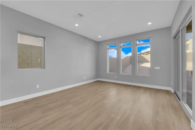 $8,800 | 10648 Stone Ledge Avenue, Las Vegas, NV 89135