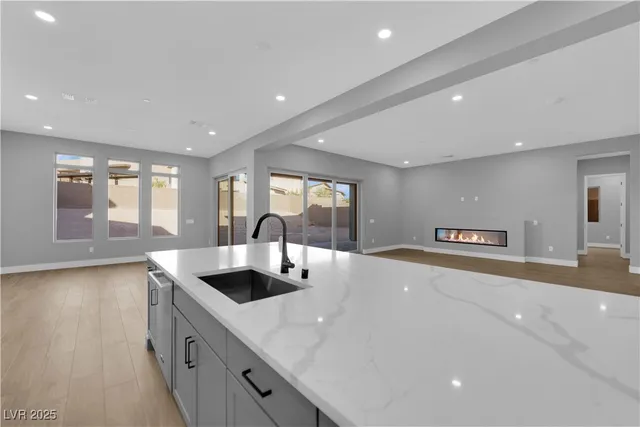 $8,800 | 10648 Stone Ledge Avenue, Las Vegas, NV 89135