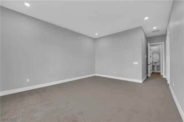 $8,800 | 10648 Stone Ledge Avenue, Las Vegas, NV 89135