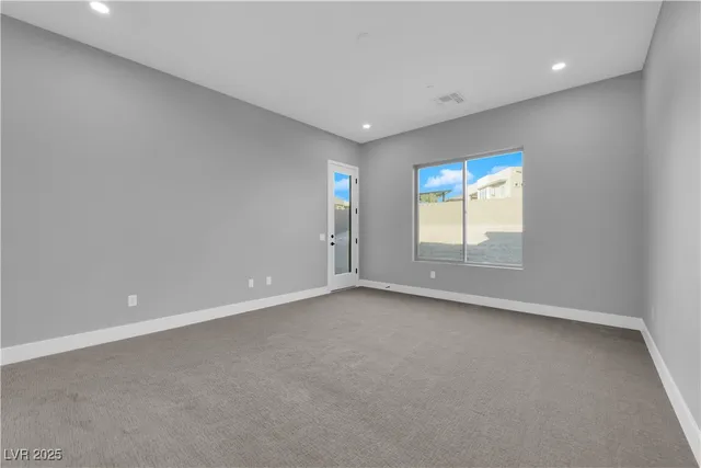 $8,800 | 10648 Stone Ledge Avenue, Las Vegas, NV 89135