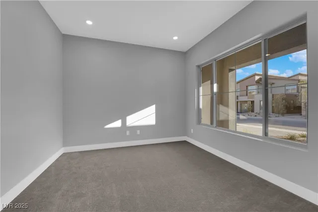 $8,800 | 10648 Stone Ledge Avenue, Las Vegas, NV 89135