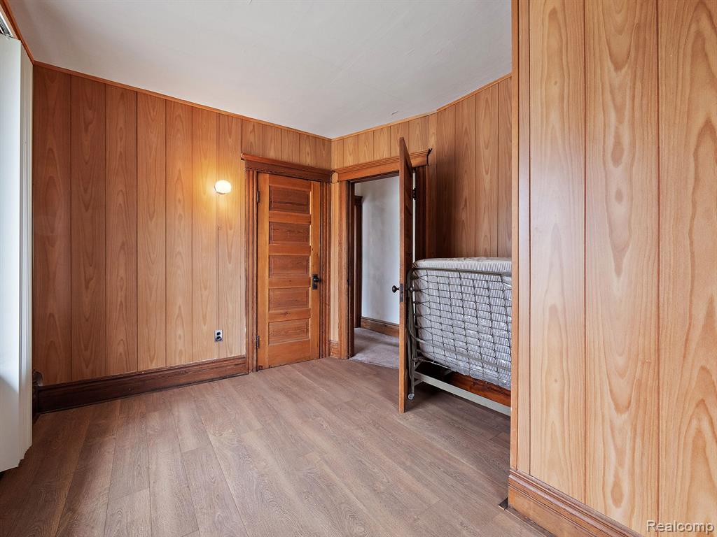 5981 Chicago Road Warren, MI 48092 - Photo 21 of 30