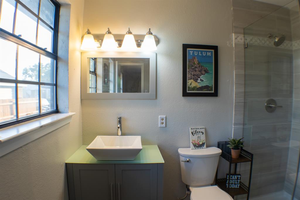 4026 Aransas Street Dallas, TX 75212 - Photo 17 of 21