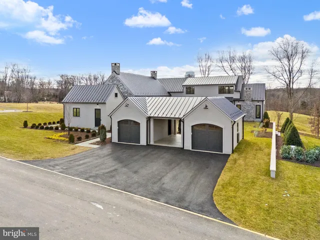 $5,500,000 | 1 Foxtrot Knoll Lane, Middleburg, VA 20117