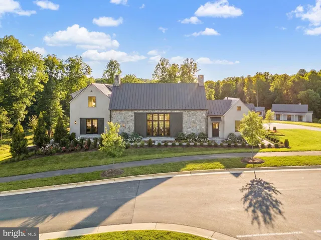 $5,500,000 | 1 Foxtrot Knoll Lane, Middleburg, VA 20117
