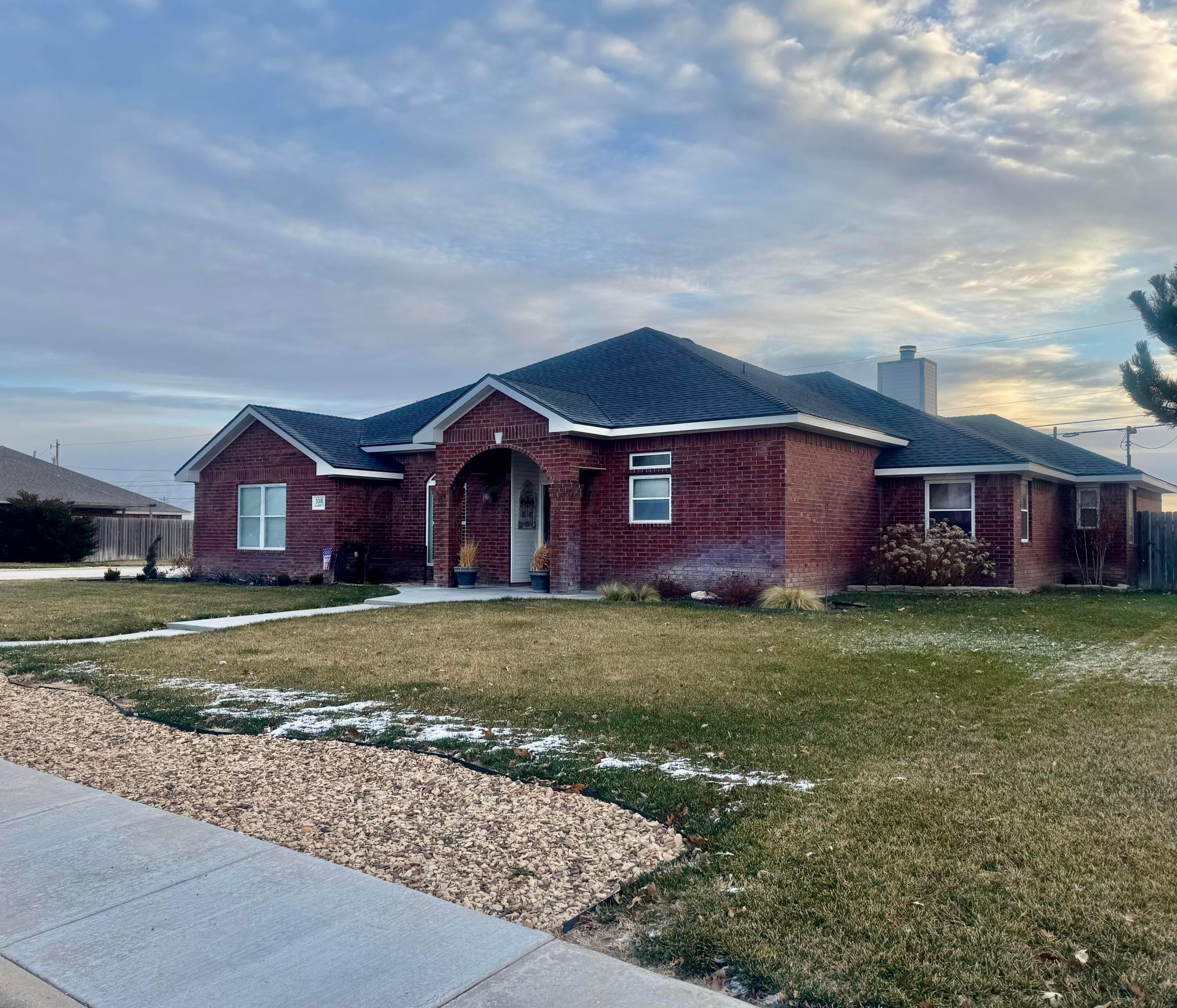 3301 Garrett Drive Perryton, TX 79070 - Photo 2 of 21 3301 Garrett Dr