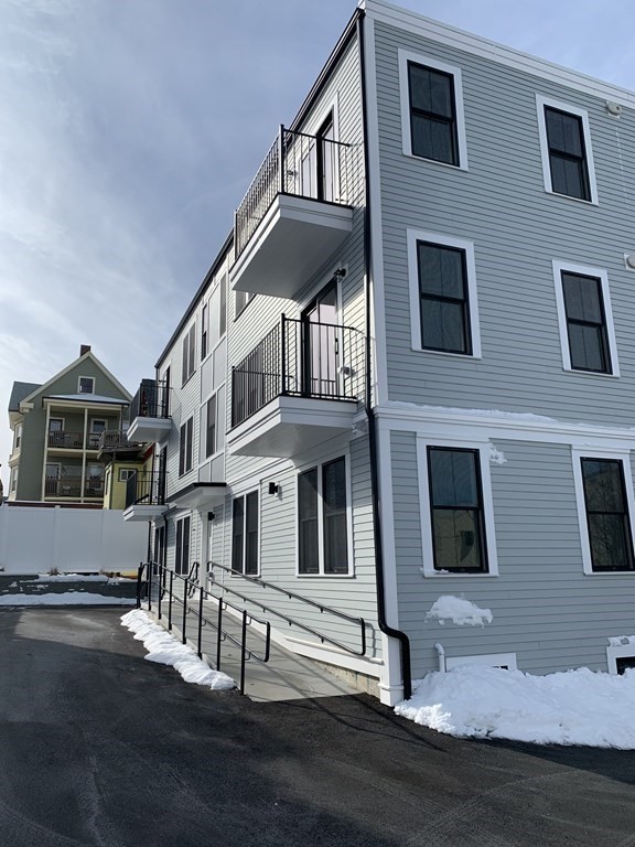 7 Saco Street, Unit 1 Boston, MA 02122 - Photo 14 of 16