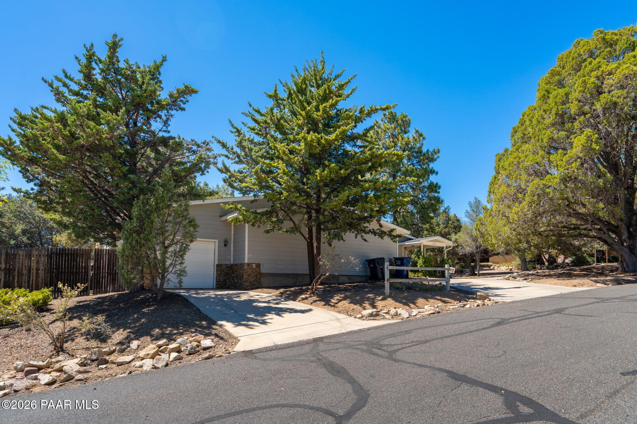 1710 Grandview Road Prescott, AZ 86305 - Photo 38 of 47 a front view of a house with a yard