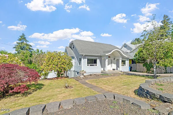 $530,000 | 335 Northeast Beech Street, Toledo, OR 97391