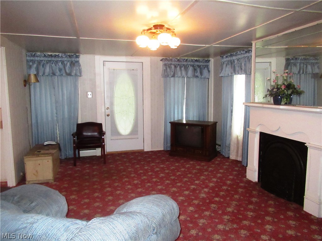 2182 Hubbard Masury Road Hubbard, OH 44425 - Photo 7 of 29 Gallery Image 7