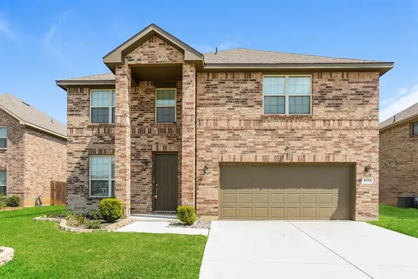 $2,270 | 4252 Glen Abbey Drive, Fort Worth, TX 76036