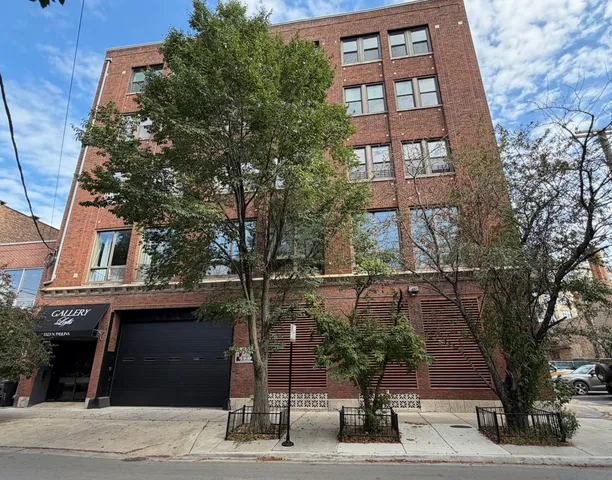 a house view with a outdoor space