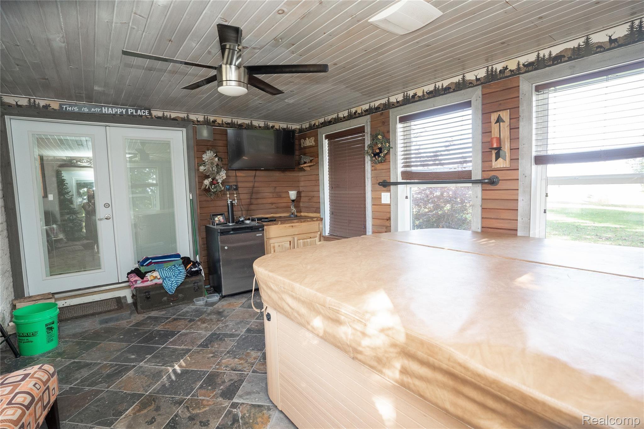 2801 Boyne Road Marlette, MI 48453 - Photo 6 of 25 DSC00412.jpg