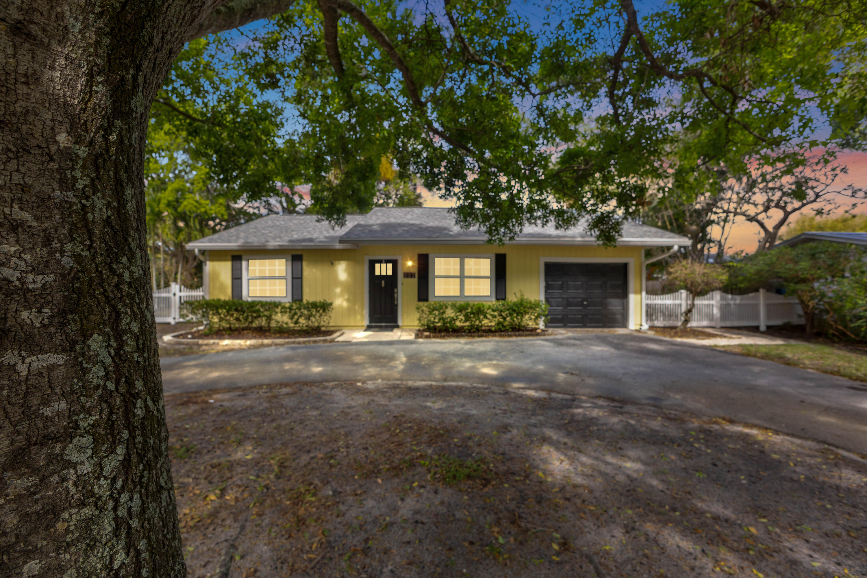 227 West Riverside Drive Jupiter, FL 33469 - Photo 1 of 22 Exterior Front